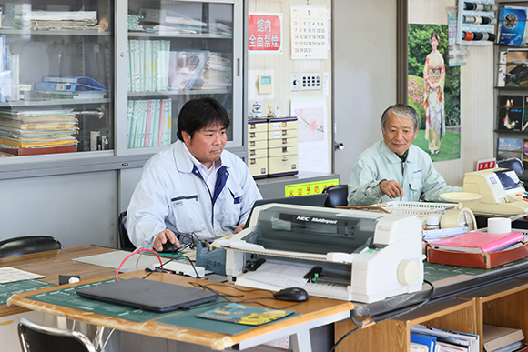 写真：事務所の風景